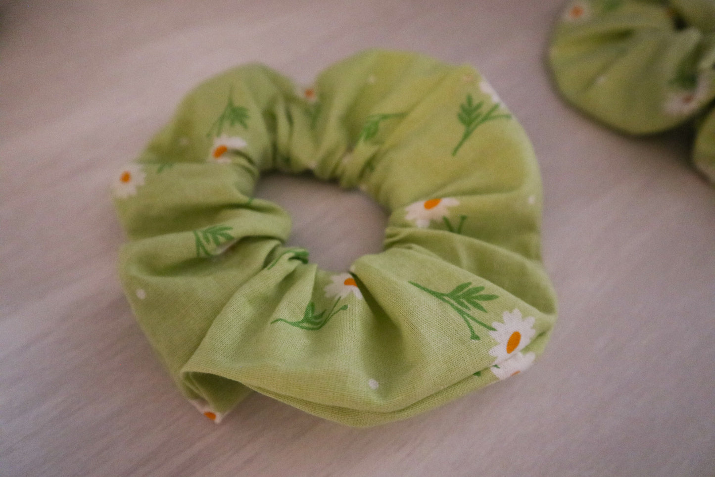 Daisy Scrunchie